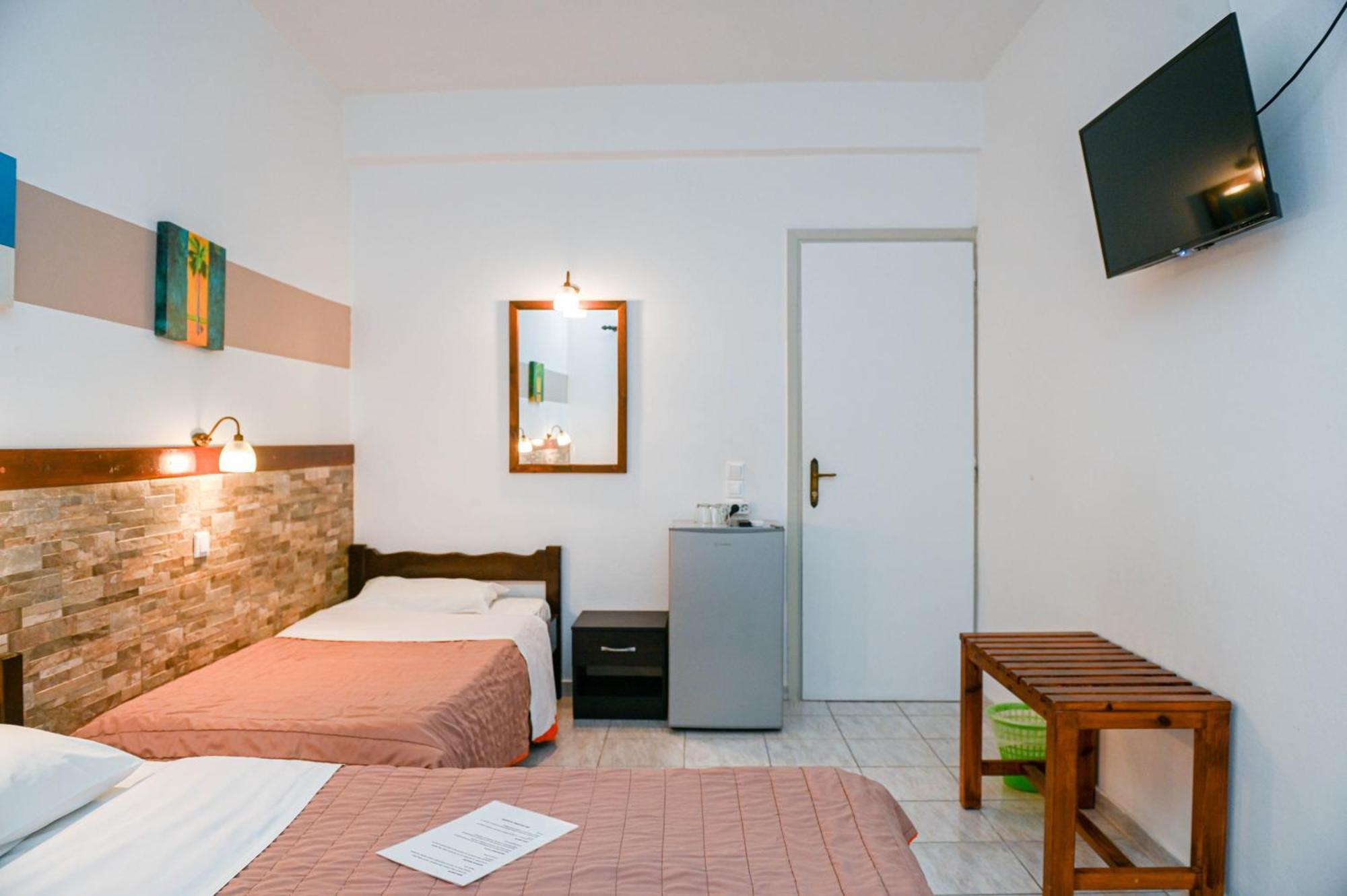 Narkissos Hotel Камари Экстерьер фото