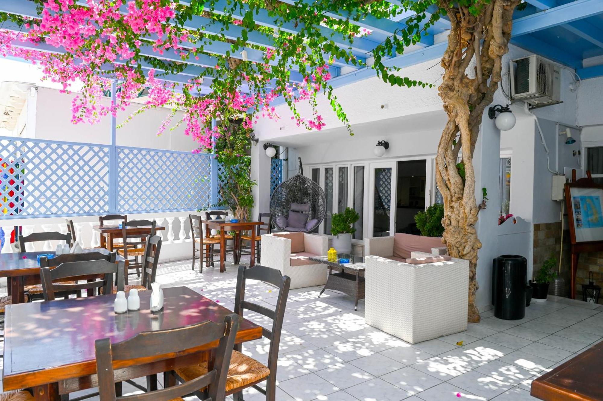 Narkissos Hotel Камари Экстерьер фото