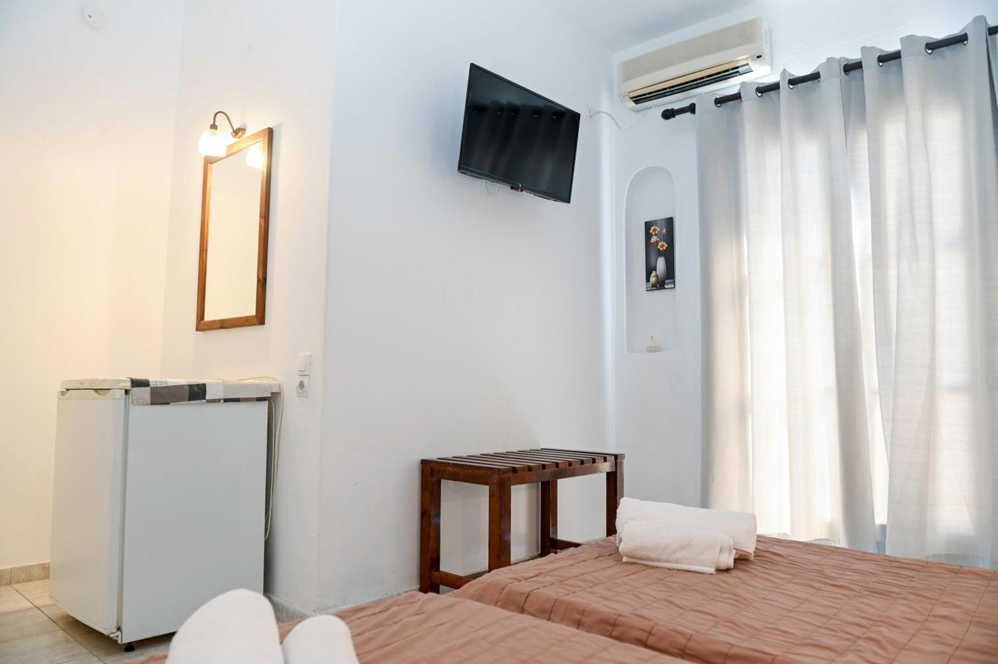 Narkissos Hotel Камари Экстерьер фото