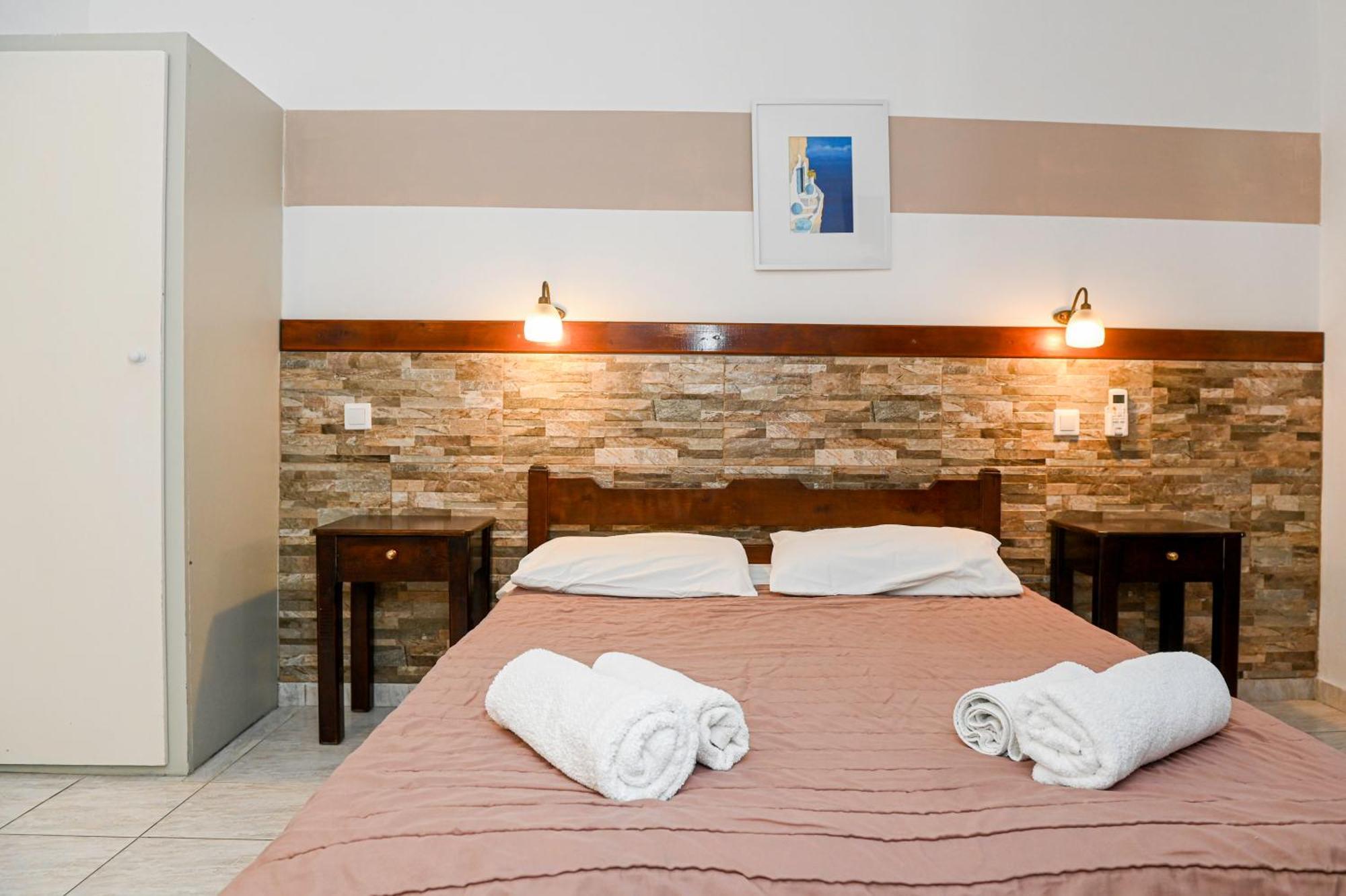 Narkissos Hotel Камари Экстерьер фото