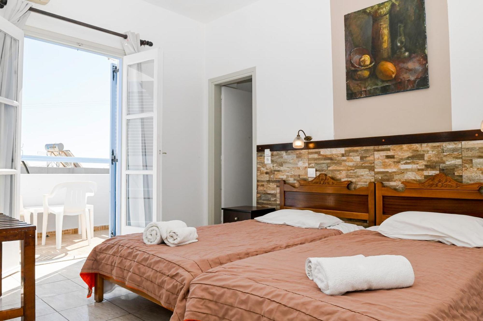 Narkissos Hotel Камари Экстерьер фото