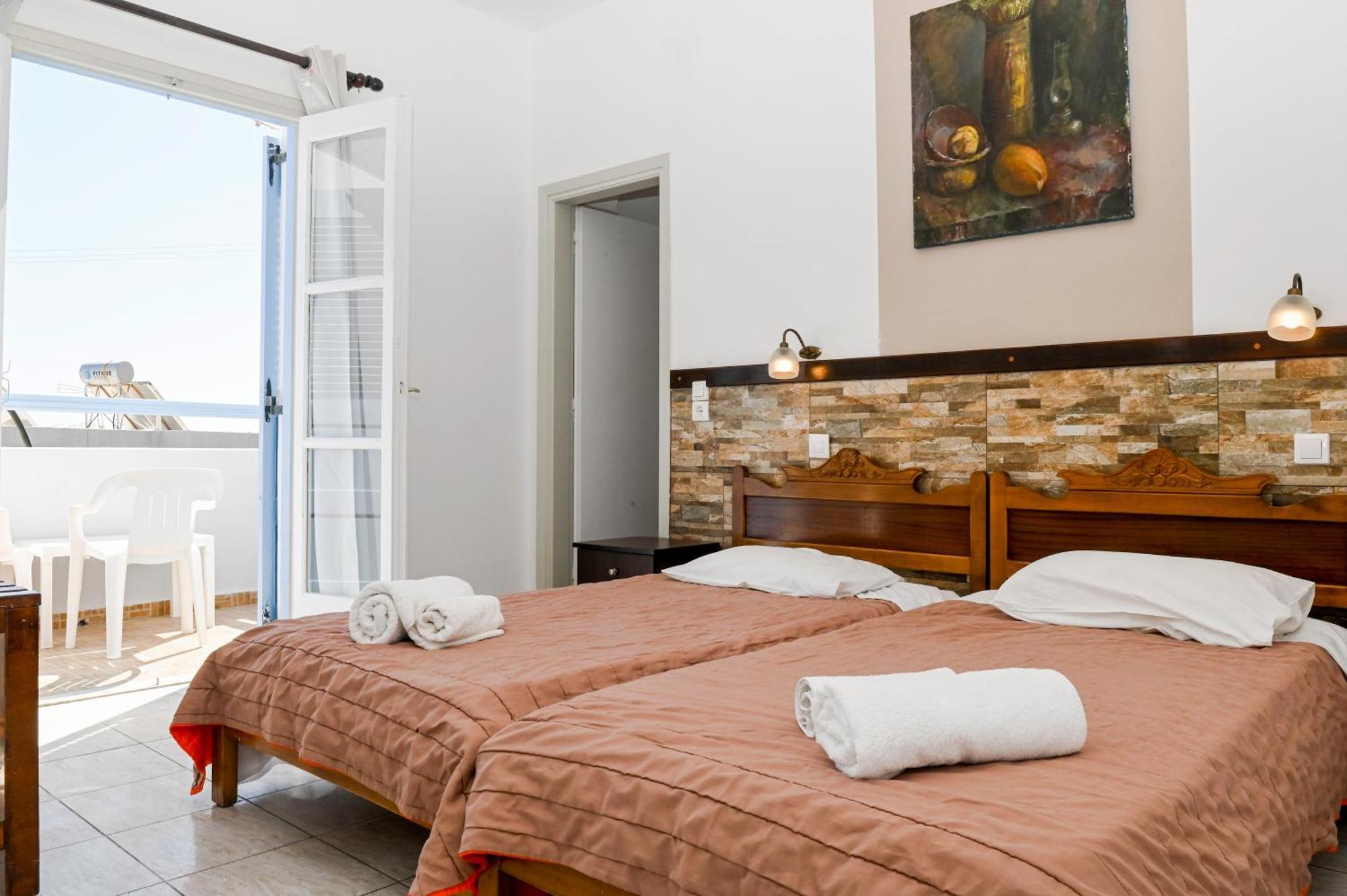 Narkissos Hotel Камари Экстерьер фото